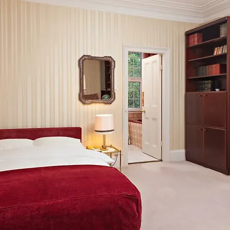 Glanleam House Knights Town